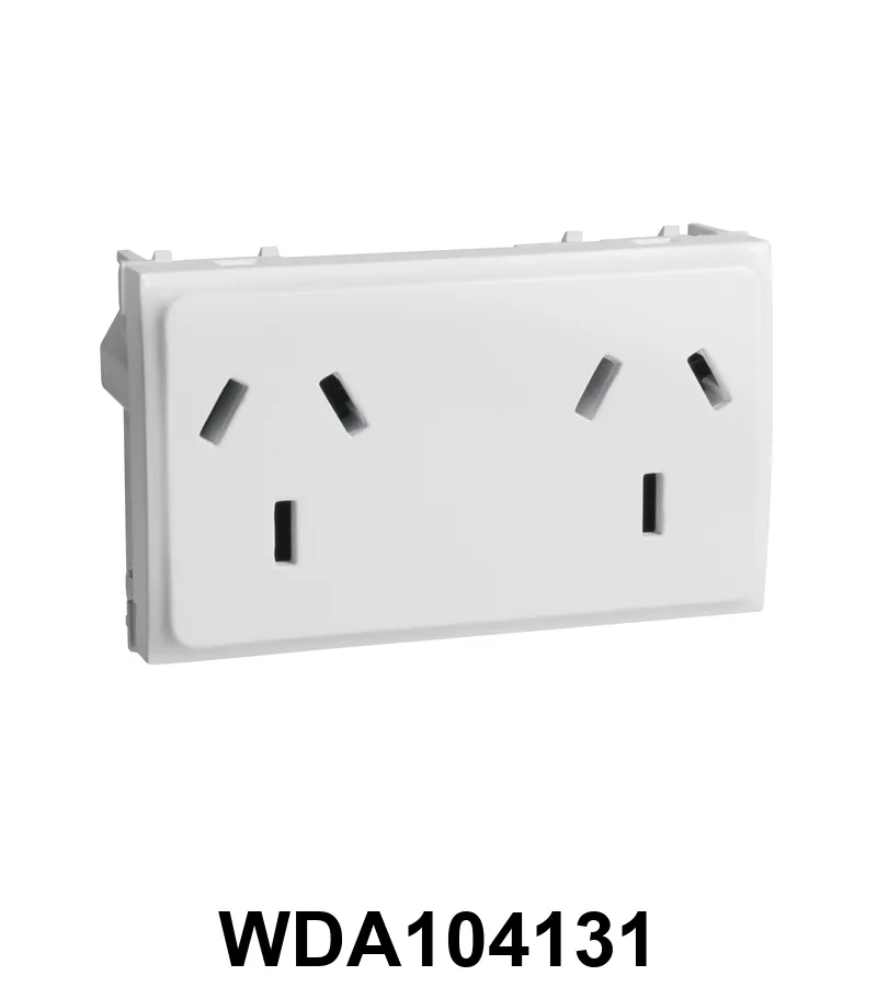 Tomacorriente con tierra doble IRAM 2071 10A 250V Base Blanco